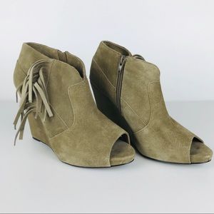 Steven by Steve Madden samaraa leather wedge Sz 8